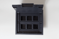 Люк на 6 постов (45х45),металл/ пластик, с пластиковой коробкой, IP40 Люк на 6 постов (45х45),металл/ пластик, с пластиковой коробкой, IP40