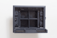 Люк на 4 поста (45х45),металл/ пластик, с пластиковой коробкой, IP40 Люк на 4 поста (45х45),металл/ пластик, с пластиковой коробкой, IP40